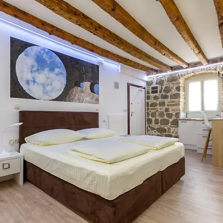 Imperator Gostinjska kuća