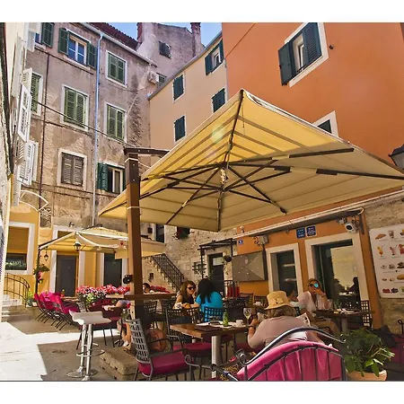 Gostinjska kuća Imperator 4*