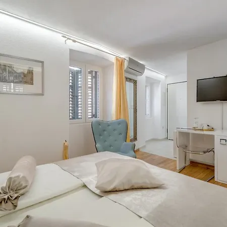 Imperator Guest house