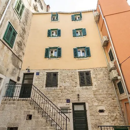 Imperator Guest house 4*
